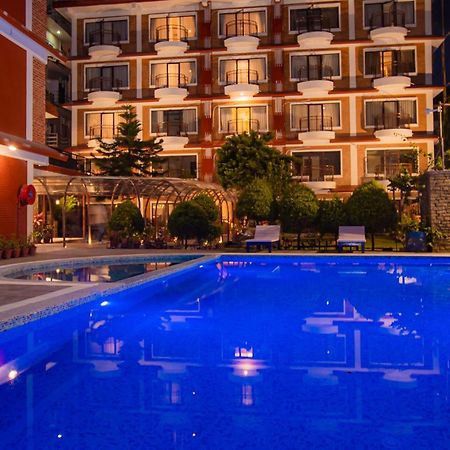 Temple Himalaya Hotel & Spa ポカラ エクステリア 写真